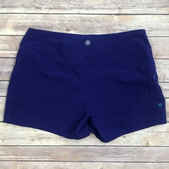 Athleta Clearwater 4” Shorts Amalfi Blue 6 - Picture 2 of 3